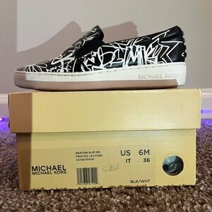 Michael Kors Graphic Black and White Loafers